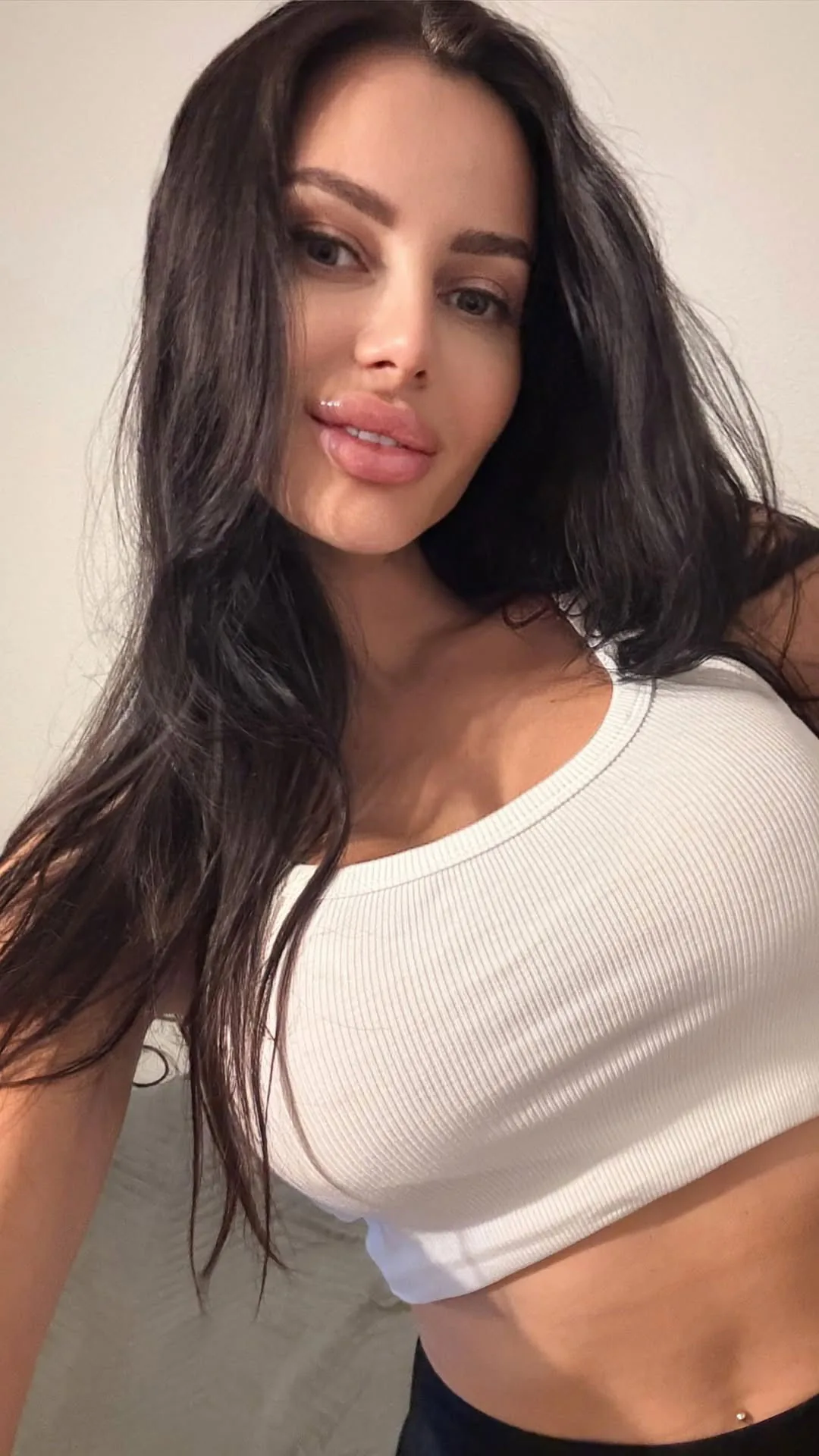 Pilar escort 